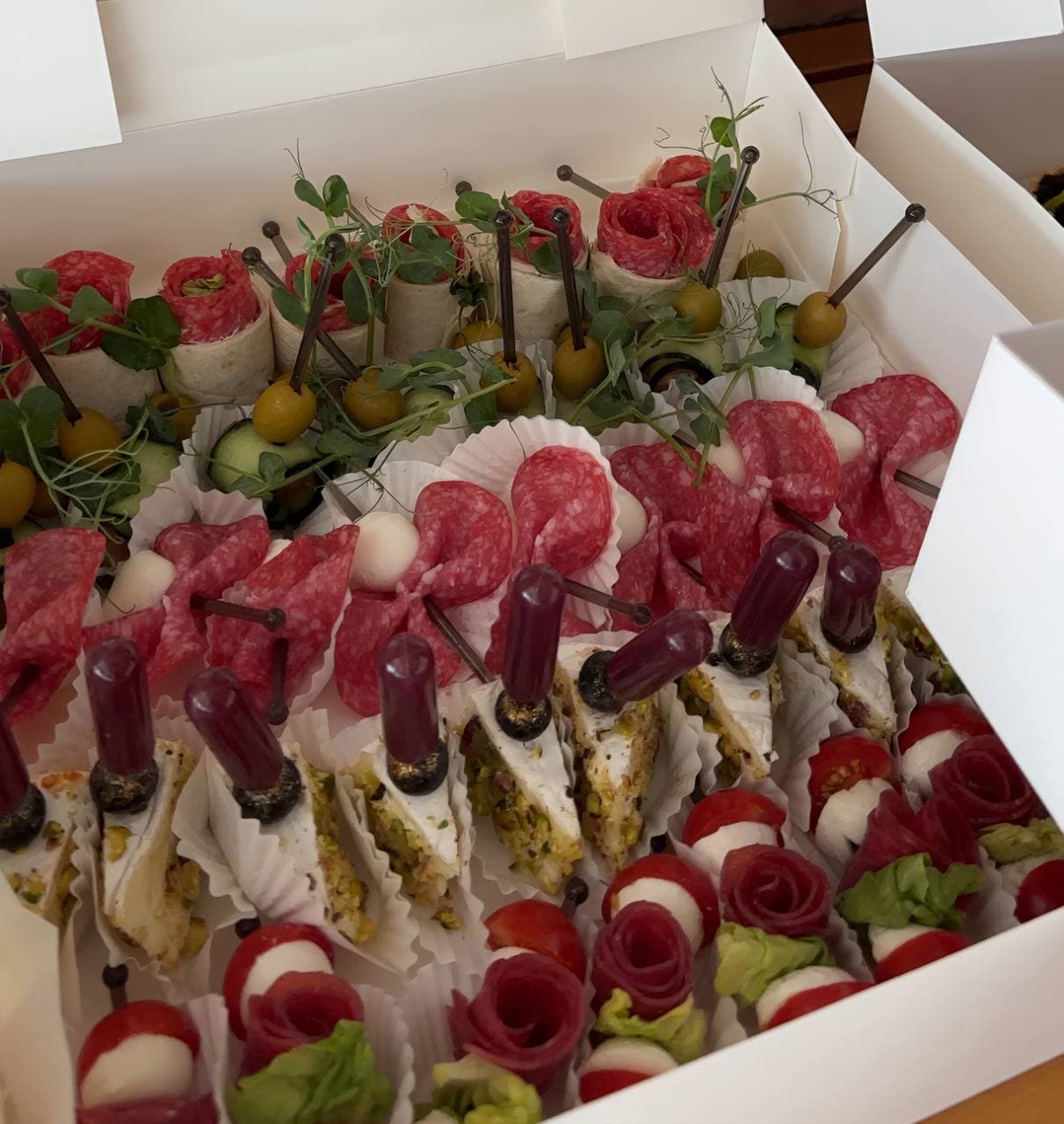 Box Lady's Whim (foto 3) — Gourmet tapas catering delivery in Alicante | Reina de Tapas