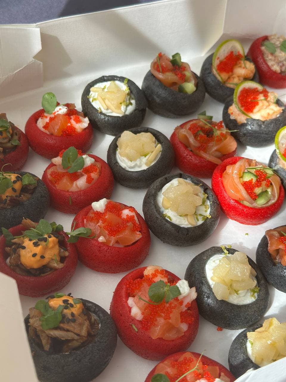 Box Gourmet Bestseller! (foto 3) — Gourmet tapas catering delivery in Alicante | Reina de Tapas