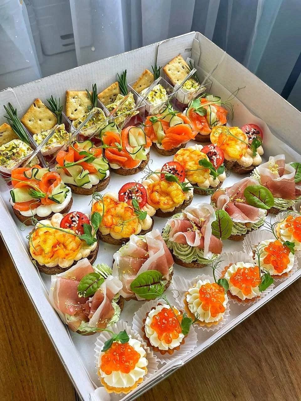Box Grand Apéro — Gourmet tapas catering delivery in Alicante | Reina de Tapas