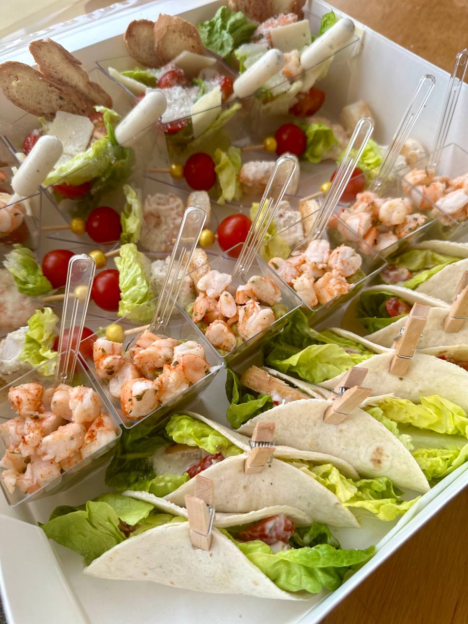 Box Caesar — Gourmet tapas catering delivery in Alicante | Reina de Tapas