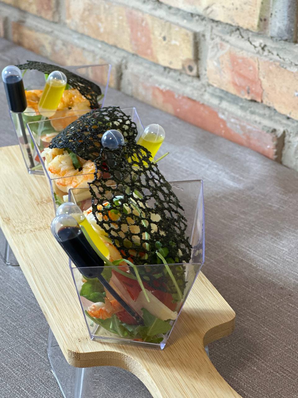 Box Salad Feast (12 pcs.) (foto 2) — Gourmet tapas catering delivery in Alicante | Reina de Tapas