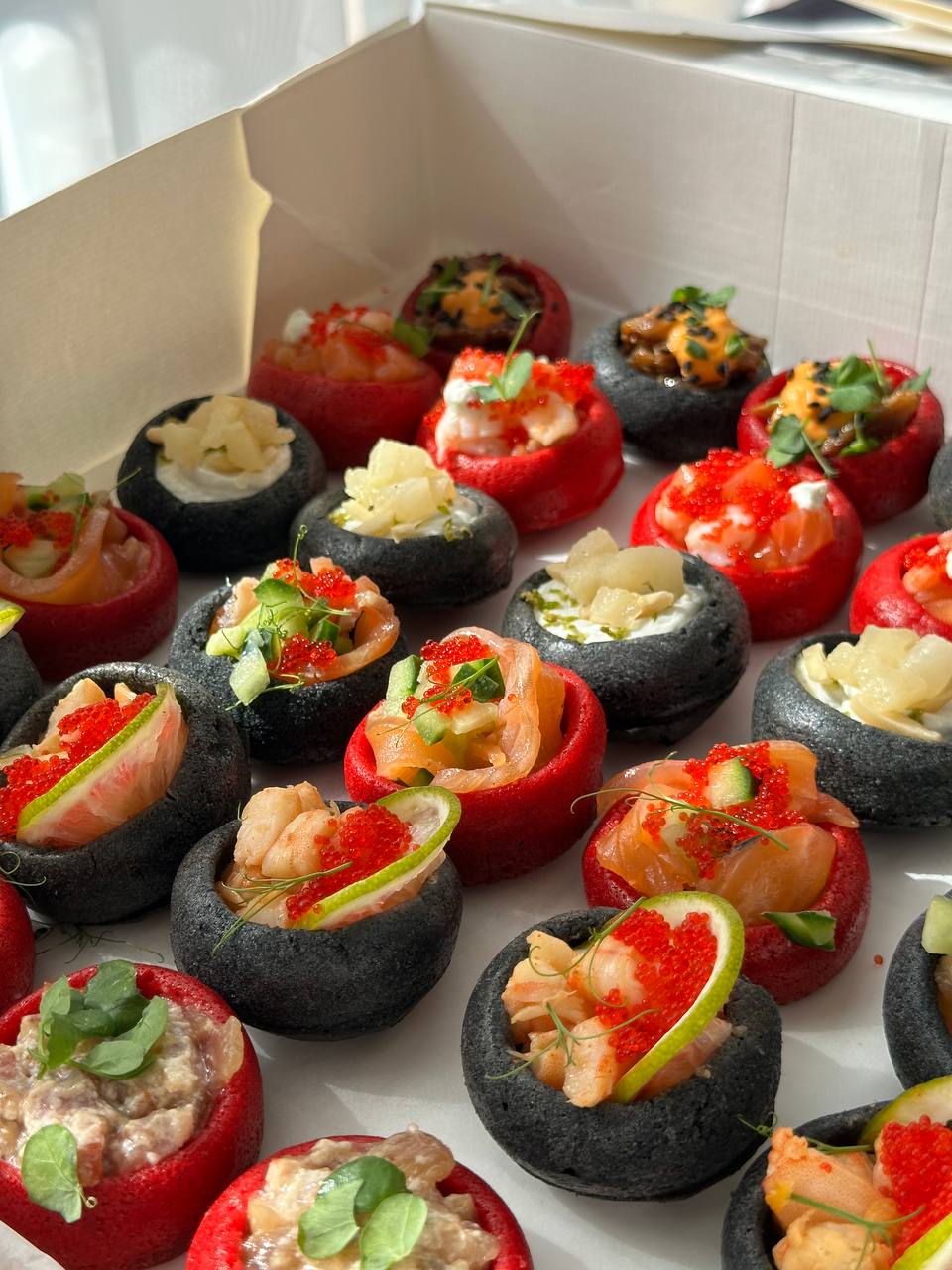 Box Gourmet Bestseller! — Gourmet tapas catering delivery in Alicante | Reina de Tapas