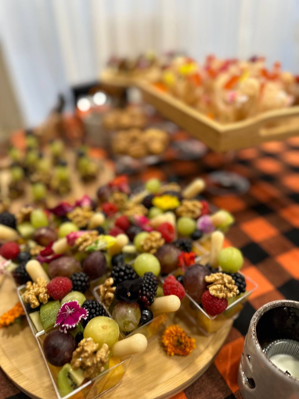 Ideal Bachelorette Party Set (3 boxes, 40/60 bites) (foto 2) — Gourmet tapas catering delivery in Alicante | Reina de Tapas