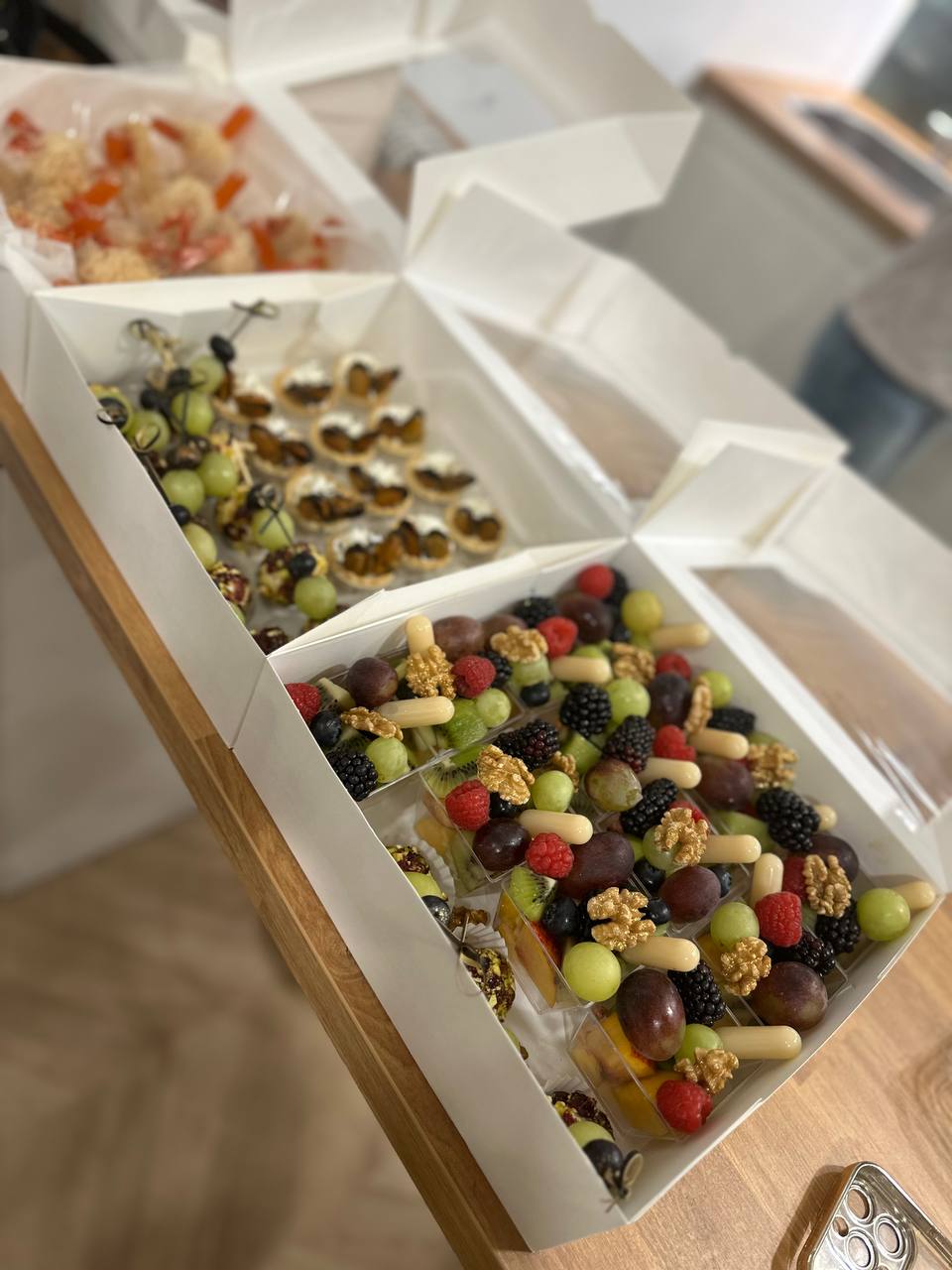 Ideal Bachelorette Party Set (3 boxes, 40/60 bites) — Gourmet tapas catering delivery in Alicante | Reina de Tapas